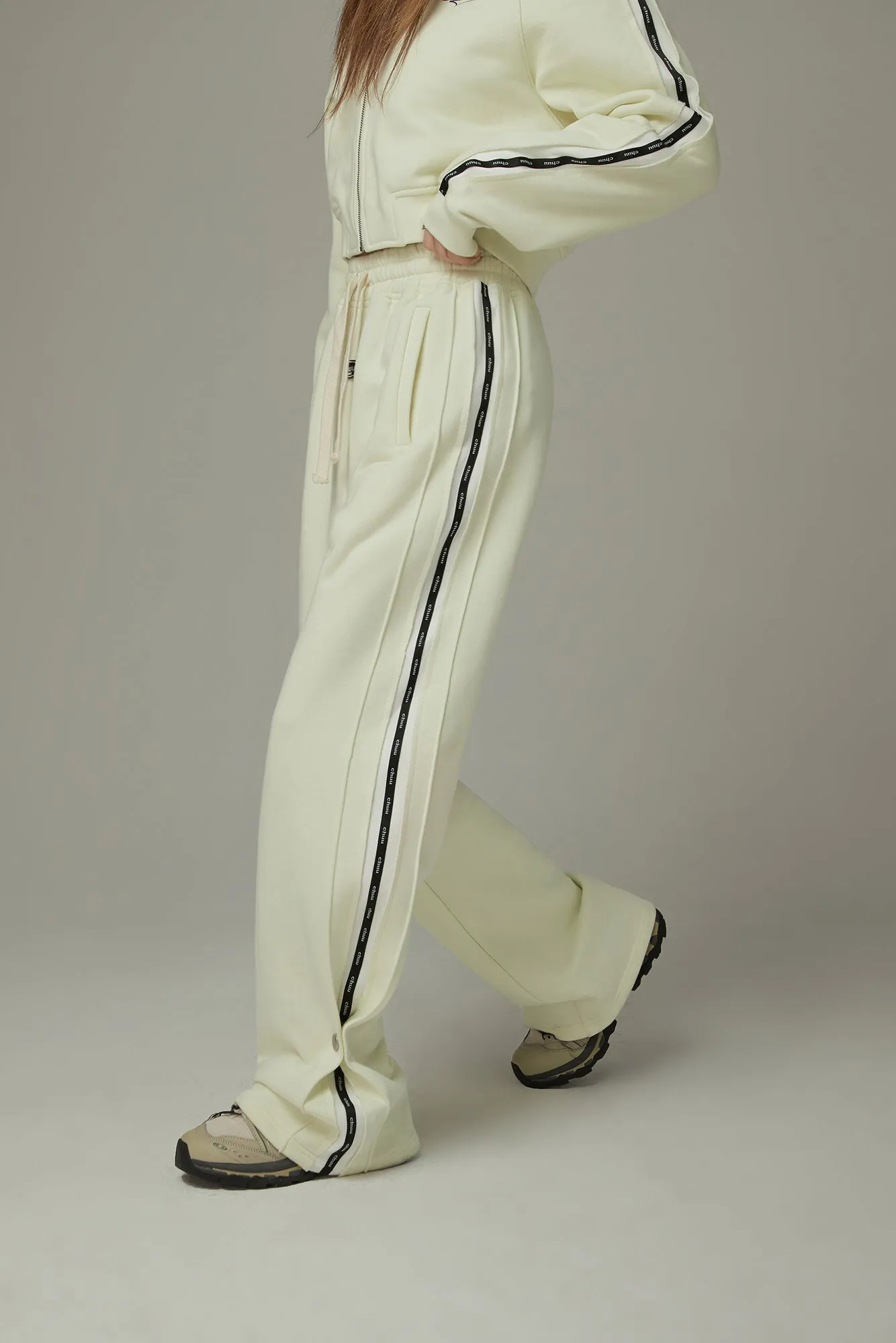 Elastic Waist Wide Sporty Pants