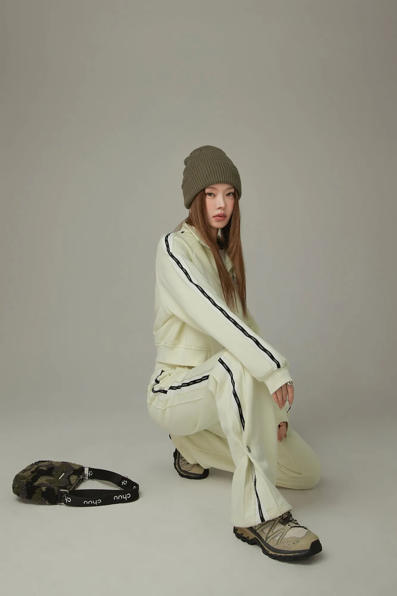 Elastic Waist Wide Sporty Pants