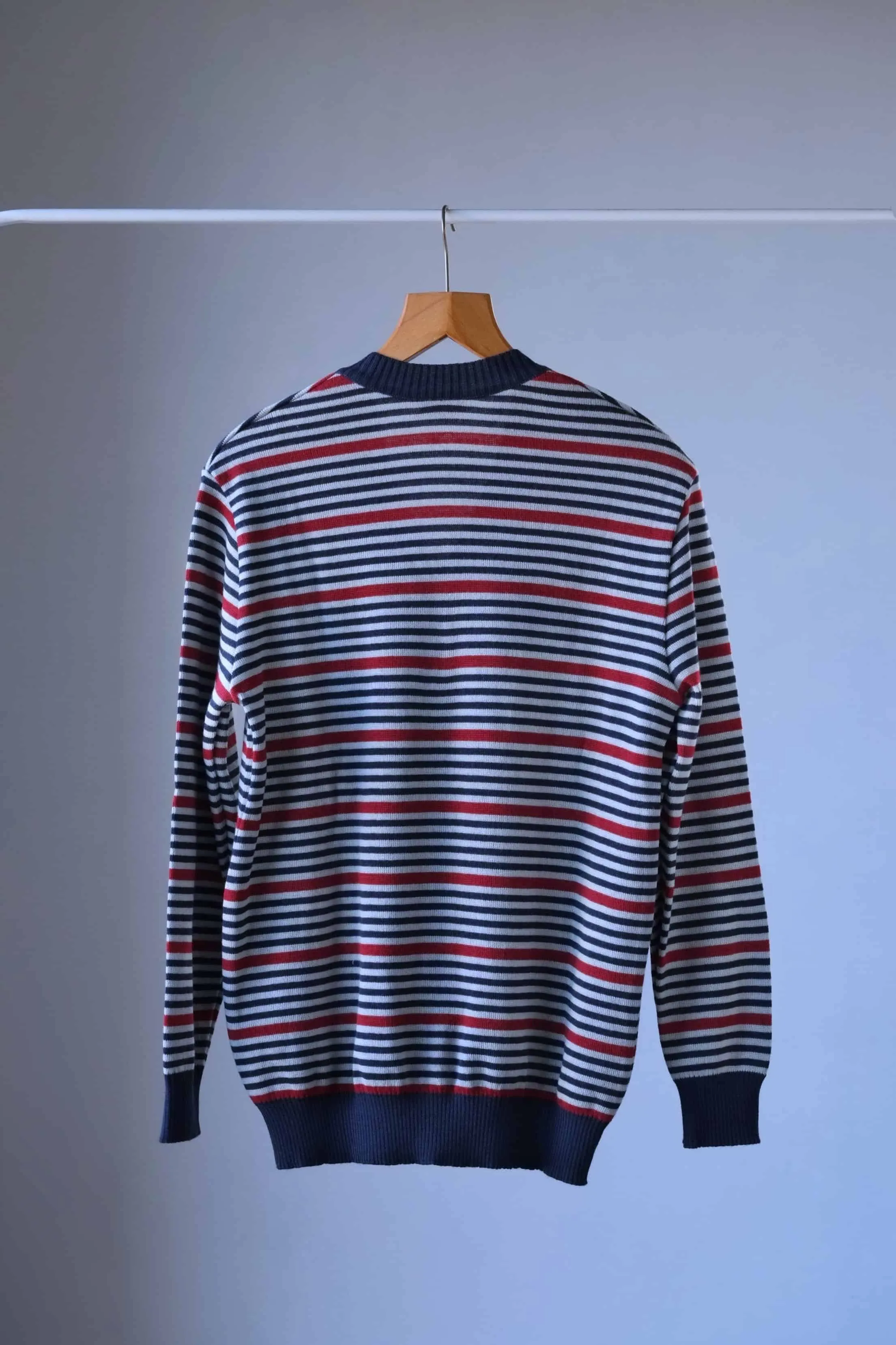 LÖFFLER Vintage Striped V-Neck Sweater – Retro 80s Knitwear